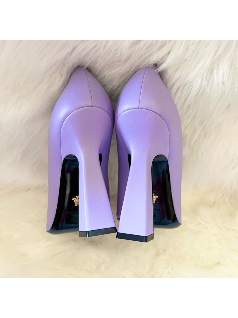 New! VERSACE Medusa Logo Chain Pointed Toe Pumps Heels - Picture 12 of 15